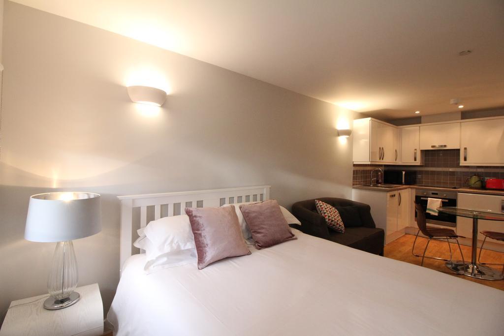 Lux Living Apartments - Roman House Cambridge  Exterior photo